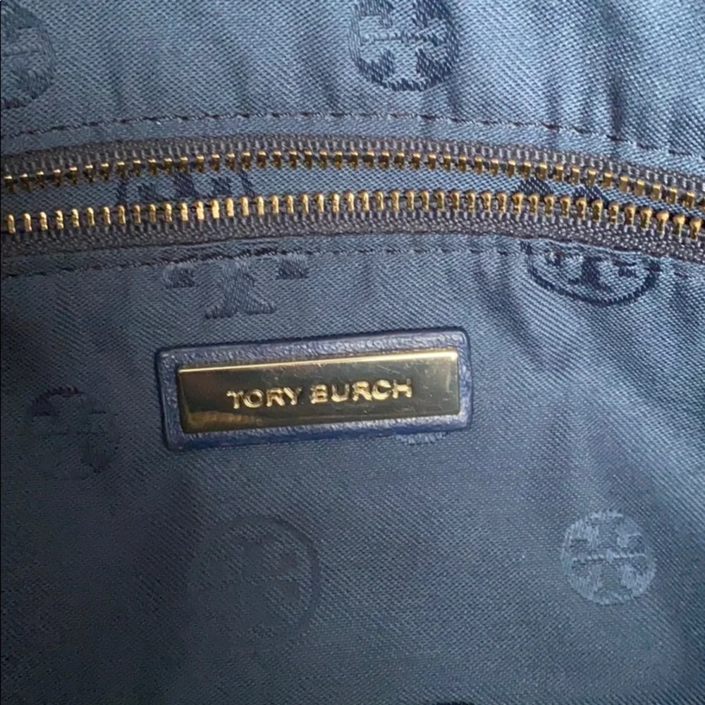 Tory Burch Quilted Diamond Tote - Navy Blue